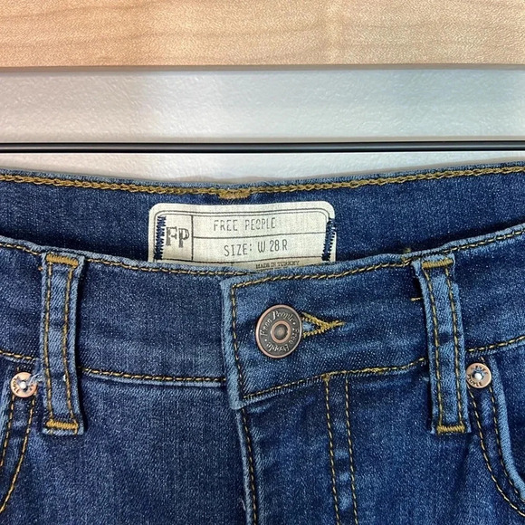 Free People Dark Wash Busted Skinny Jeans with Intentional Holes - Size 28 R - Picture 4 of 12